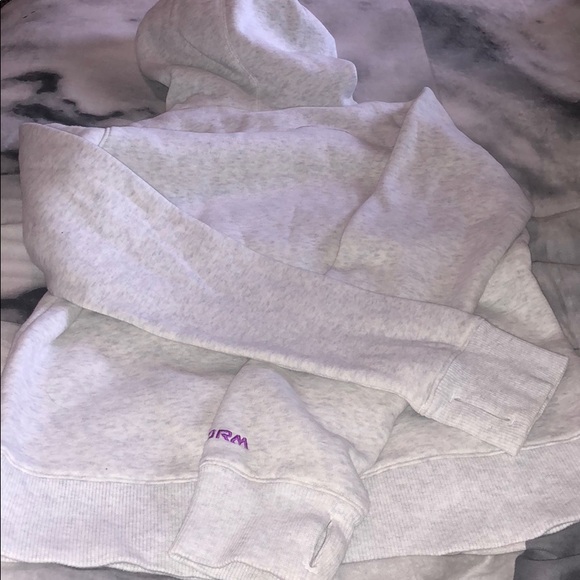 SOLD - Under armor sweatshirt kids - Picture 5 of 6